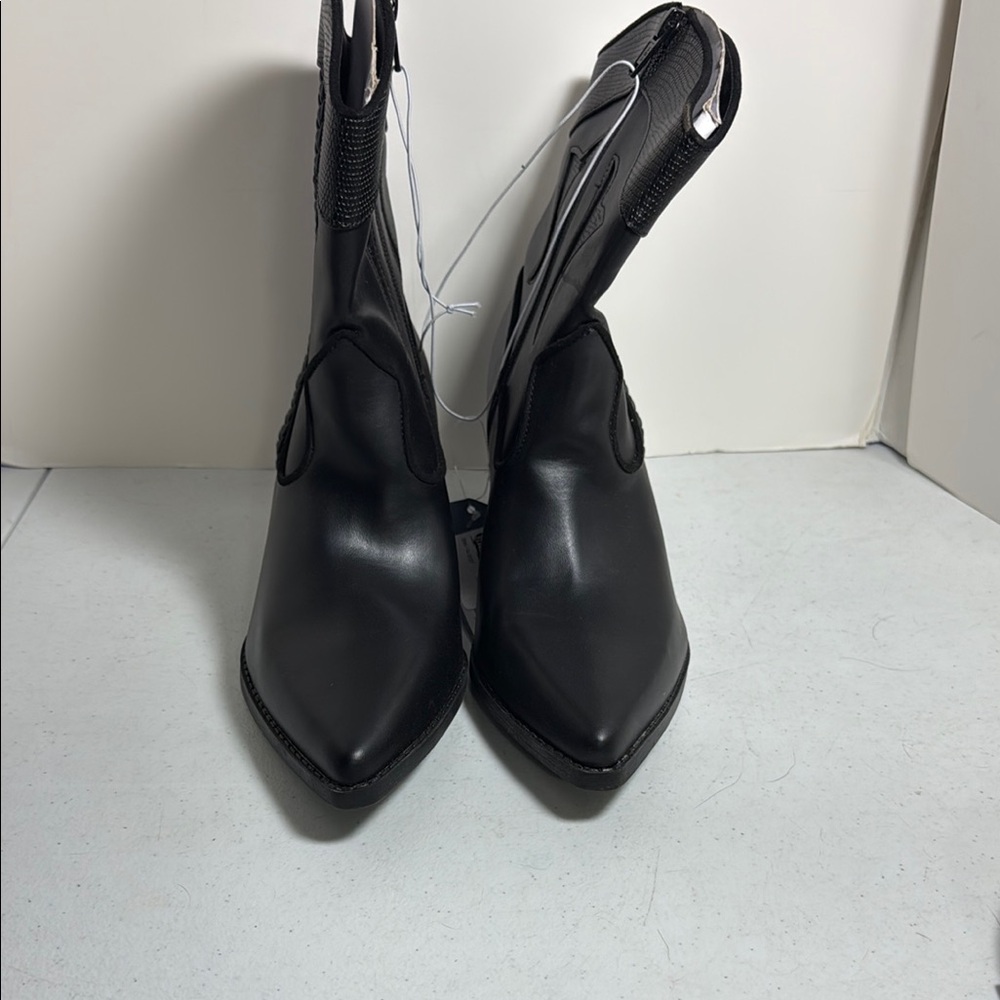 Universal Thread Black Heeled Boots